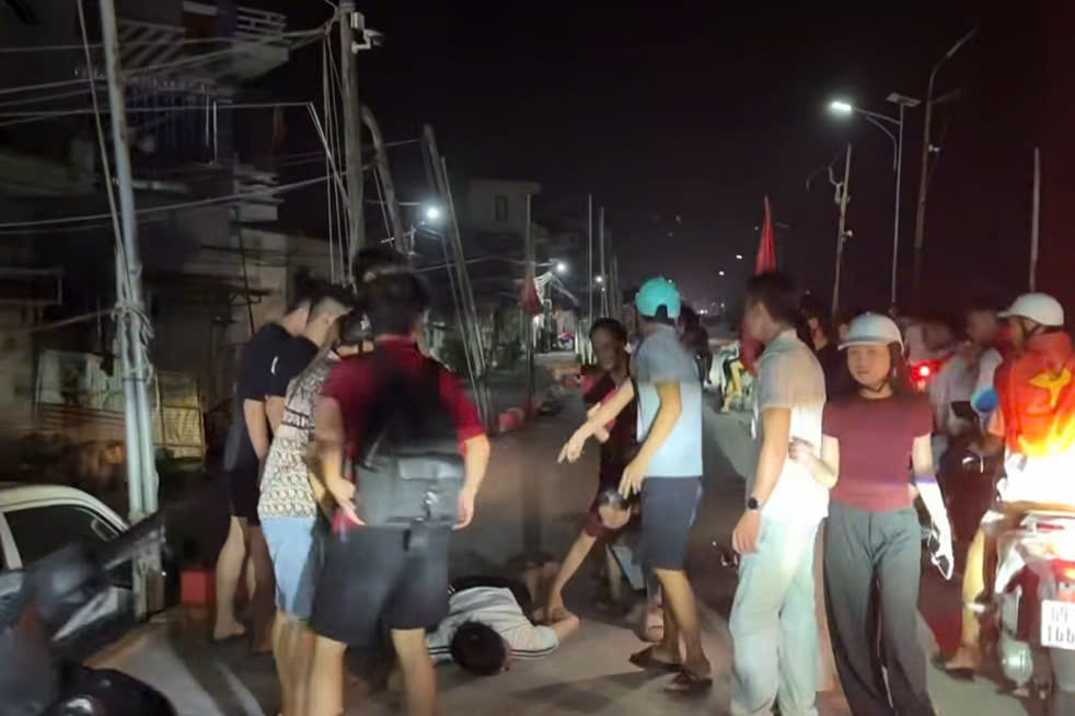 Va chạm giao thông khi người dân đi 