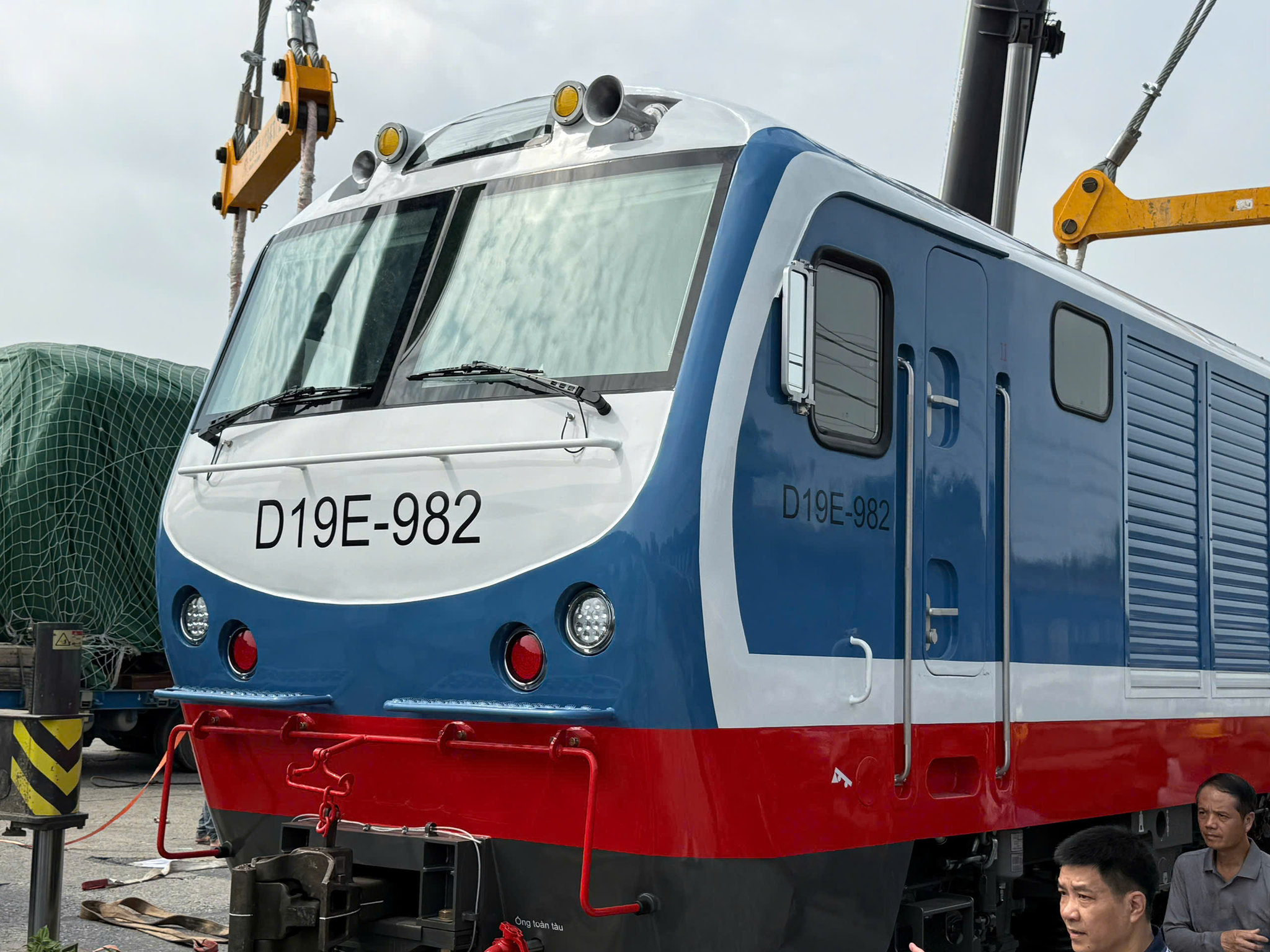 đầu máy xe lửa đường sắt việt nam (3)