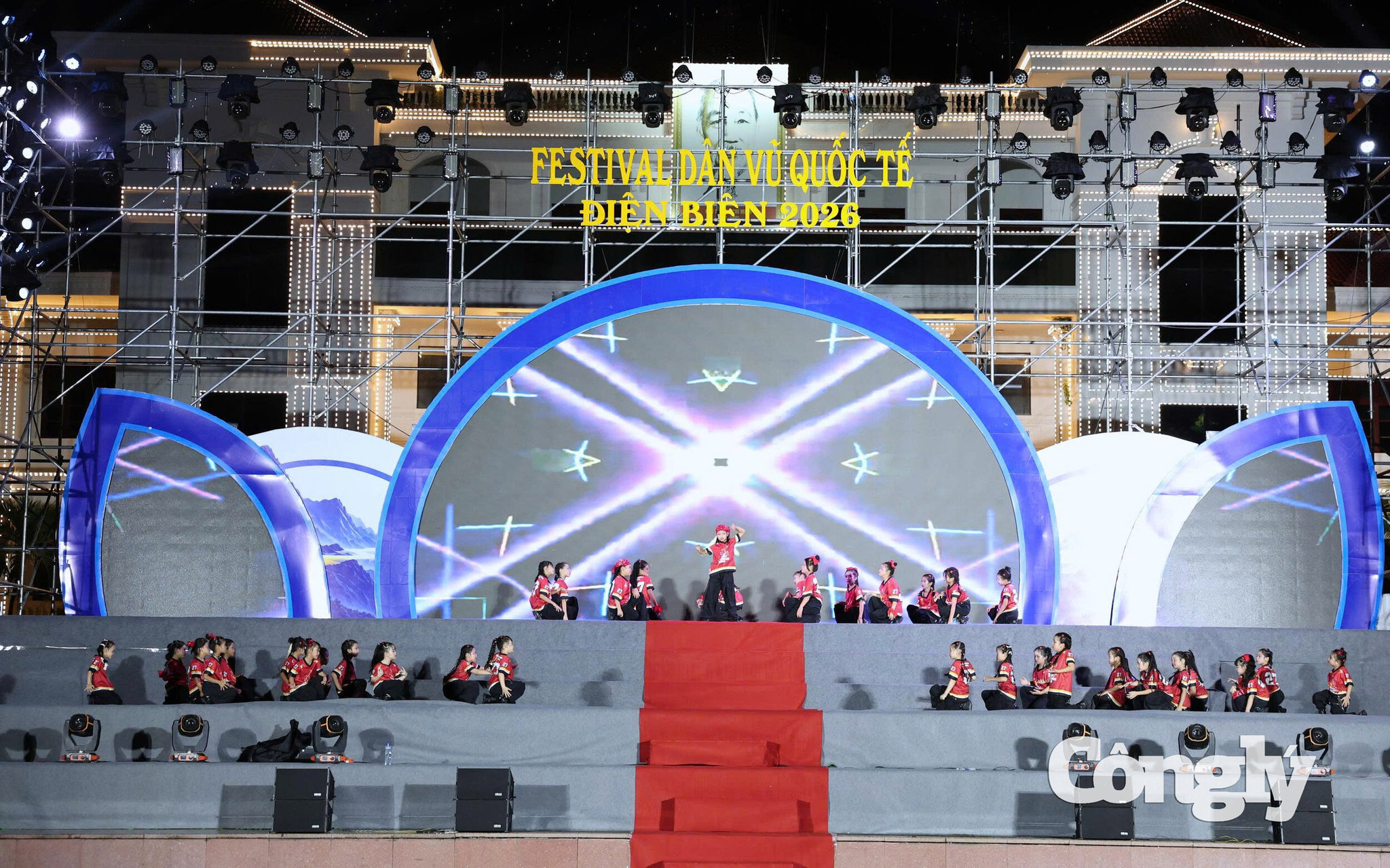 Đây là lần đầu tiên Festival Dân vũ được tổ chức tại tỉnh Điện Biên với quy mô lớn.