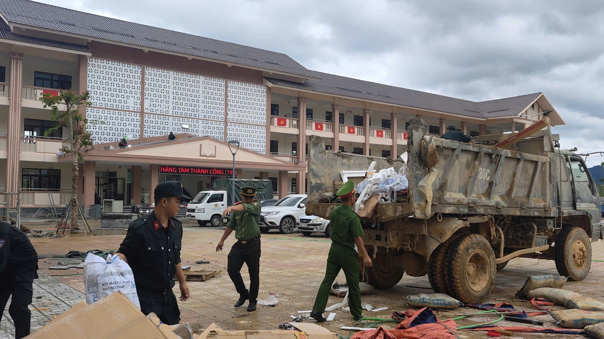 Công an TP Huế (7)