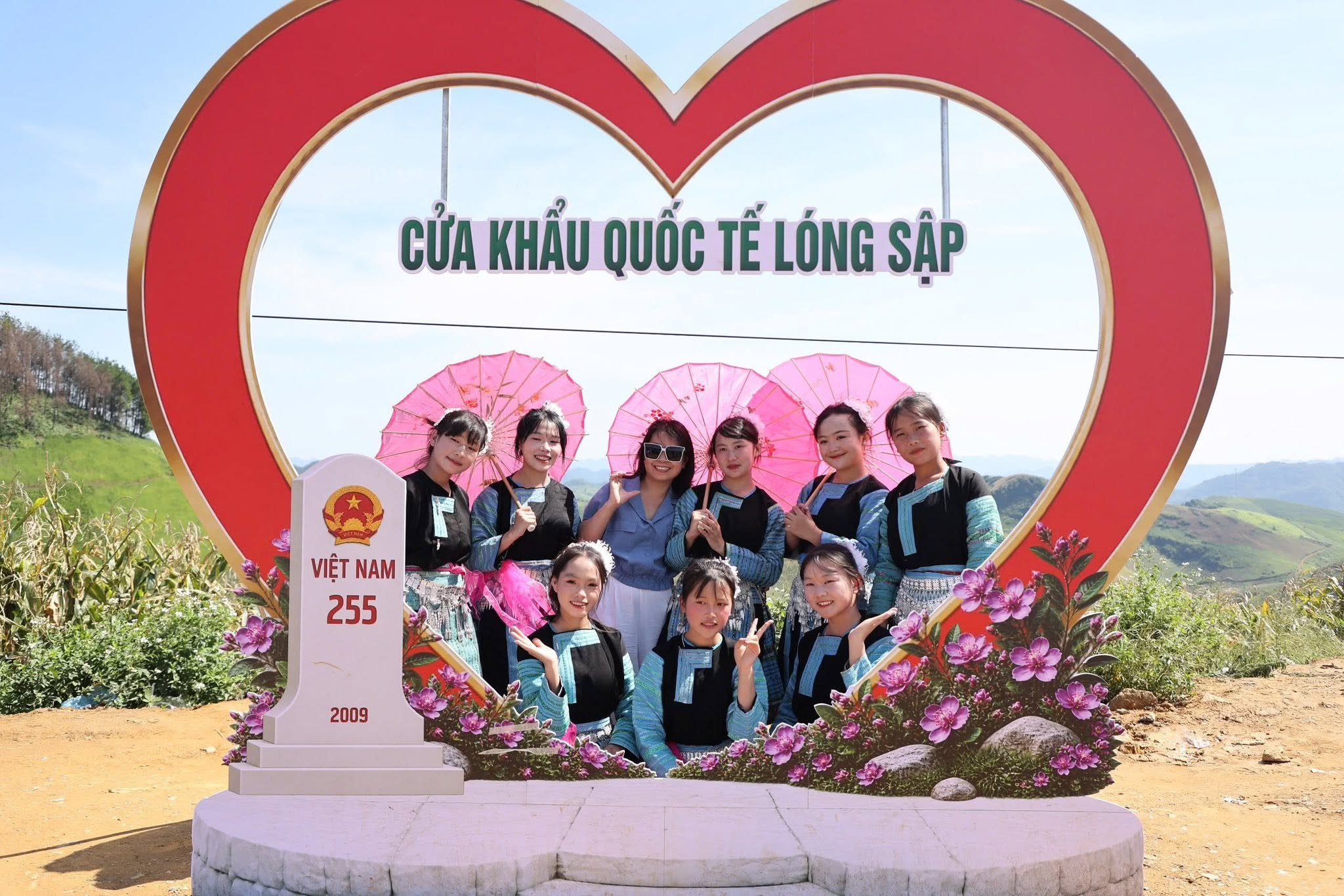 Lóng sạpa