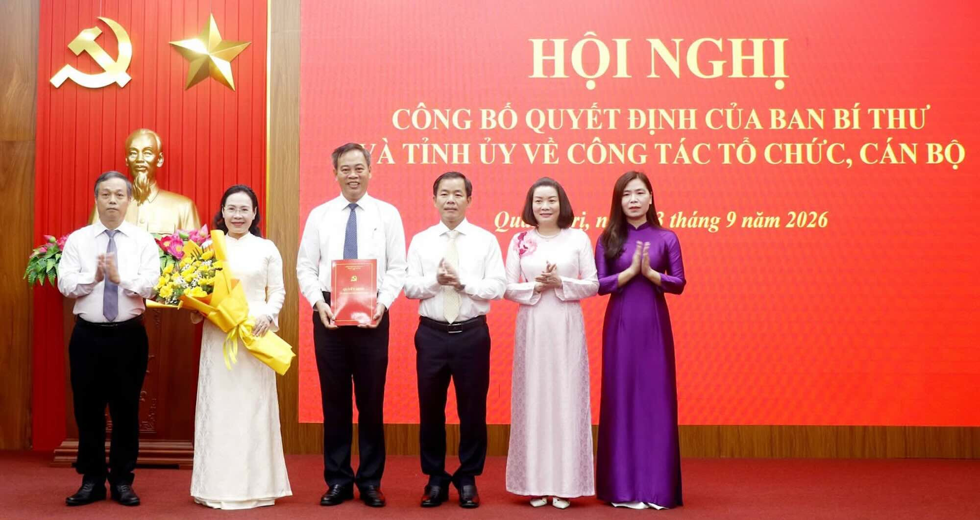 ban-bi-thu-chuan-y-nhan-su-tinh-uy-quang-tri-02.jpeg