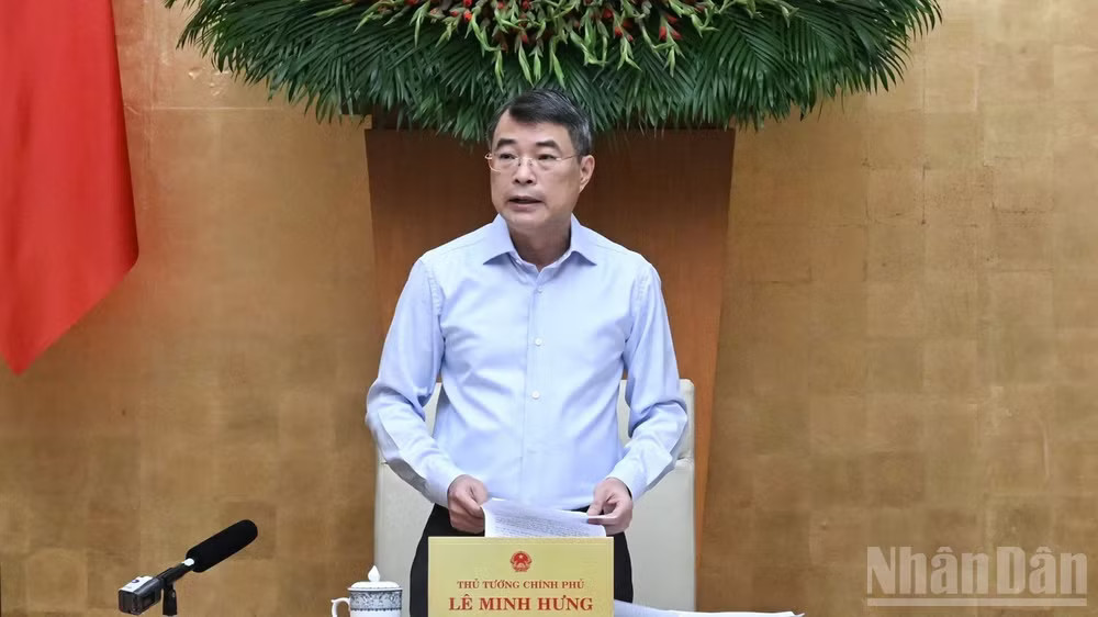 Thủ tướng Chính phủ Lê Minh Hưng phát biểu ý kiến tại Phiên họp Chính phủ thường kỳ tháng 8. (Ảnh: TRẦN HẢI)
