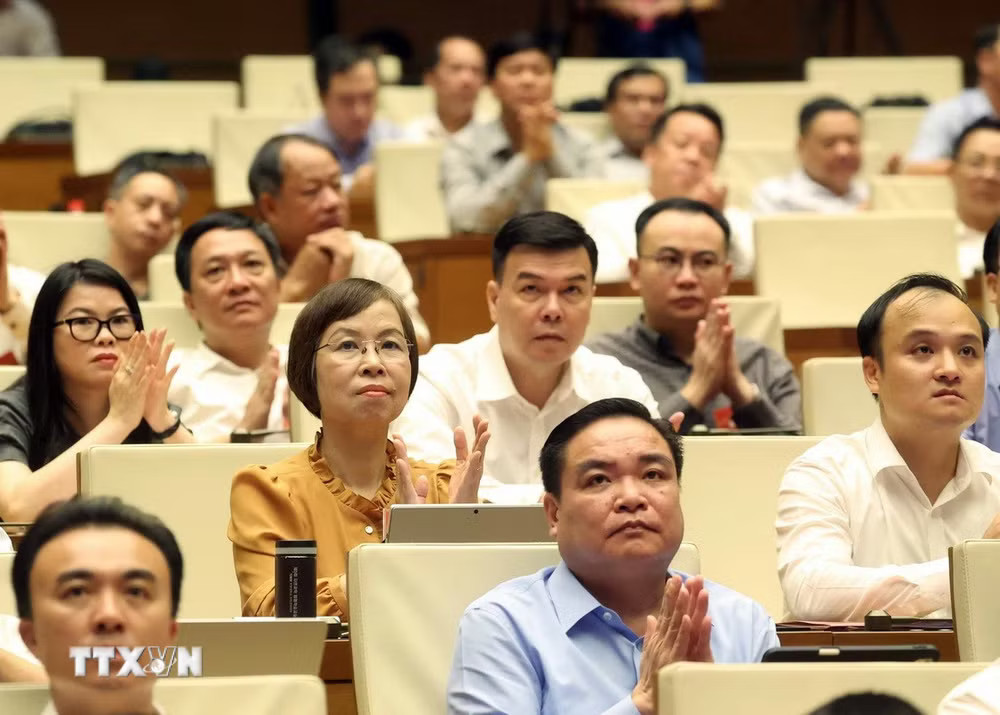 ttxvn-hoi-nghi-toan-quoc-nghien-cuu-hoc-tap-quan-triet-va-trien-khai-mot-so-nghi-quyet-chi-thi-cua-bo-chinh-tri-5-resize.jpg