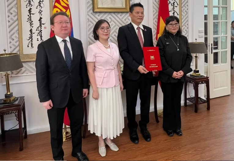 le-quy-duong.jpg