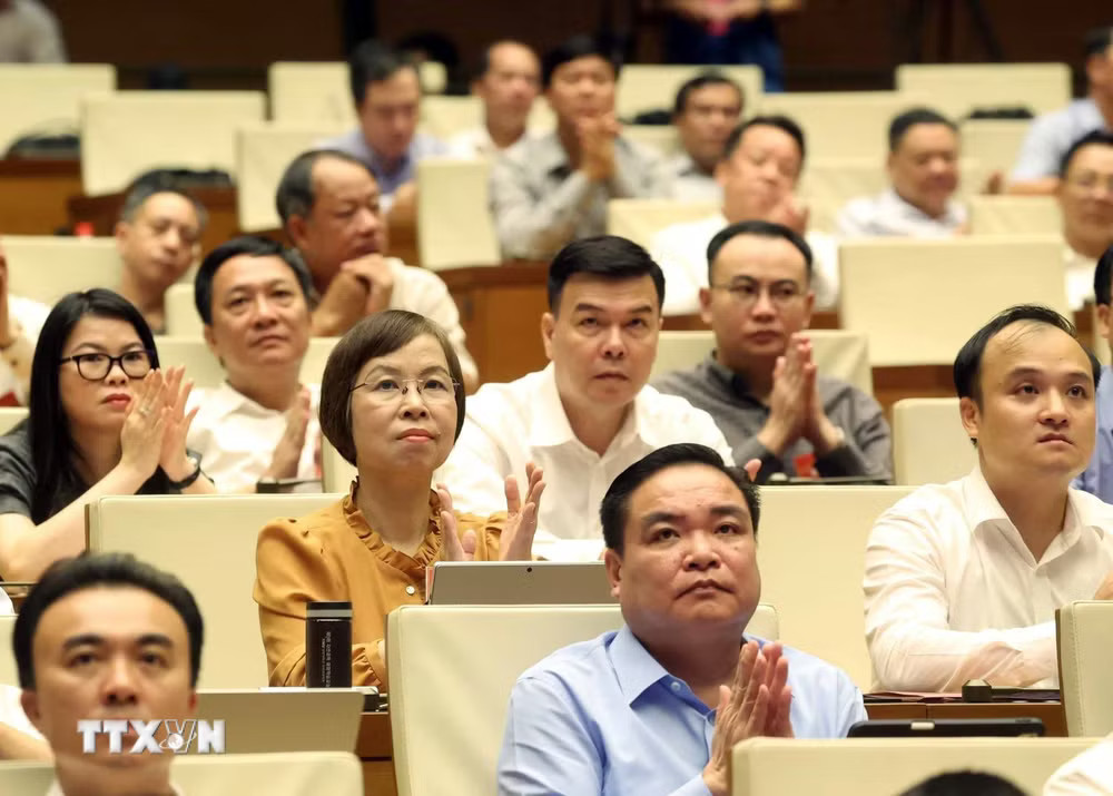 ttxvn-hoi-nghi-toan-quoc-nghien-cuu-hoc-tap-quan-triet-va-trien-khai-mot-so-nghi-quyet-chi-thi-cua-bo-chinh-tri-03-3.jpg