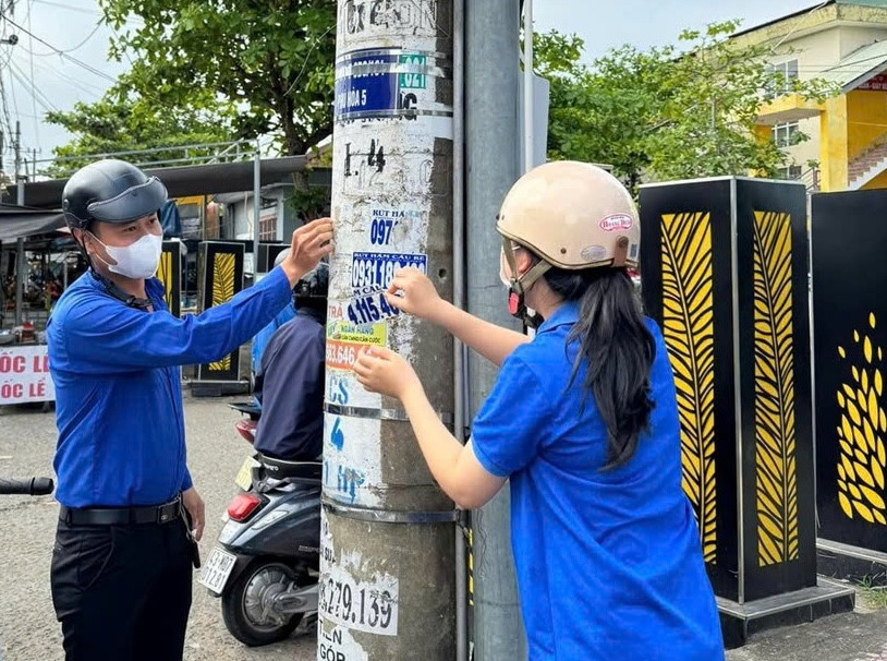 Đoàn viên thanh niên Đà Nẵng tham gia xóa QCRV.