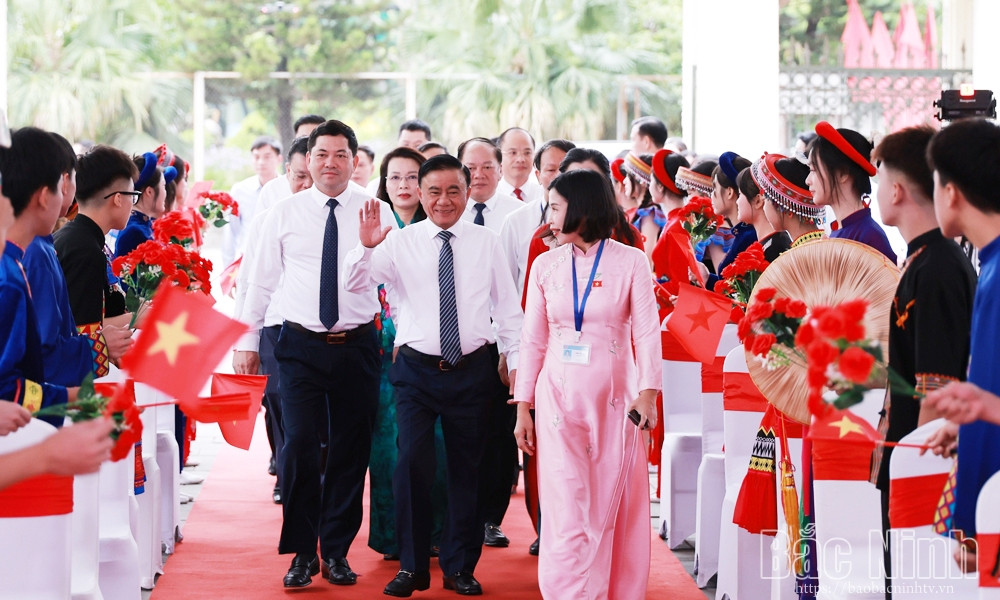 ảnh 1, khai giảng Bắc Ninh