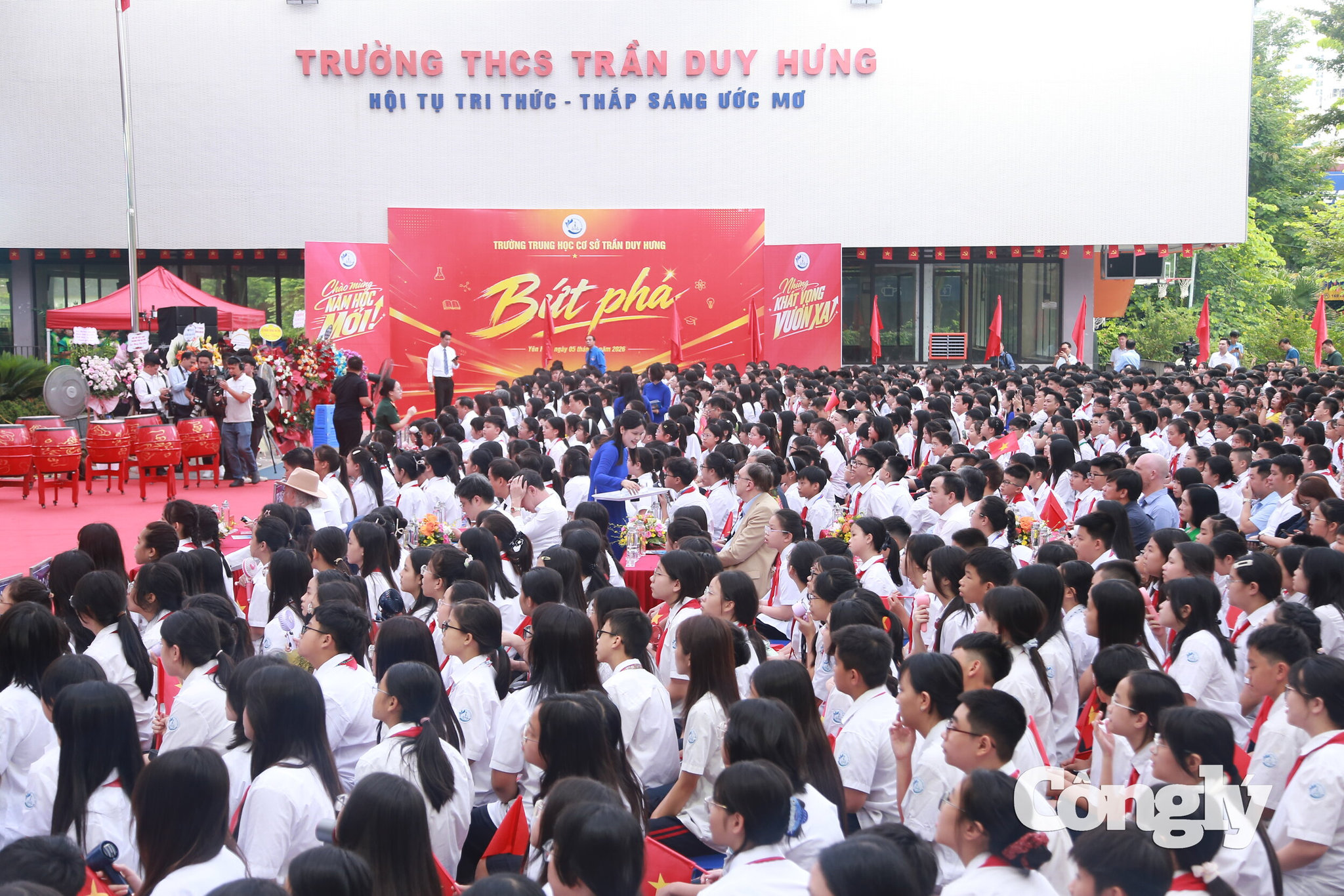 Năm học mới, bảo đảm điều kiện học tập tốt hơn cho học sinh