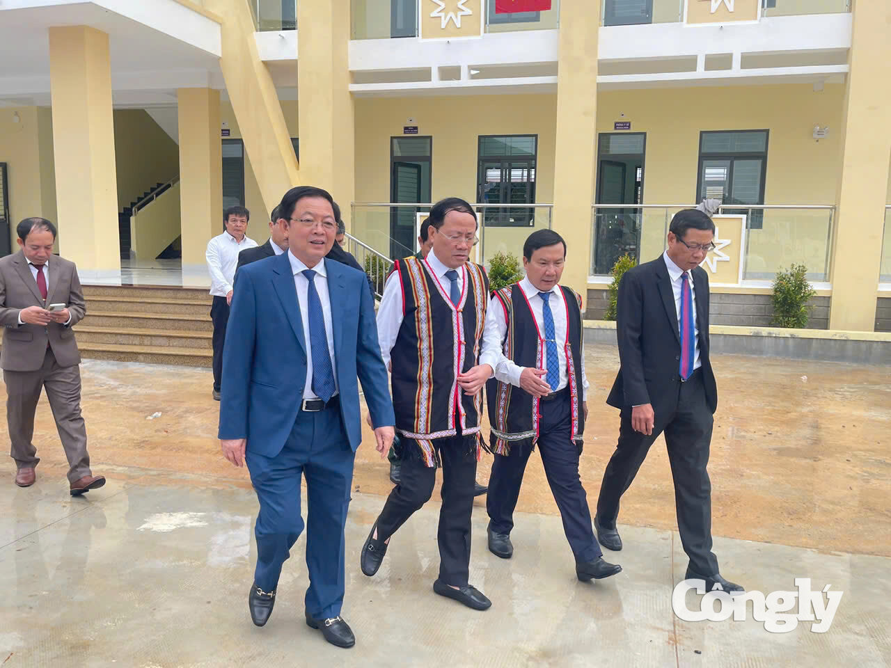 Phó Thủ tướng Hồ Quốc Dũng.khai giảng