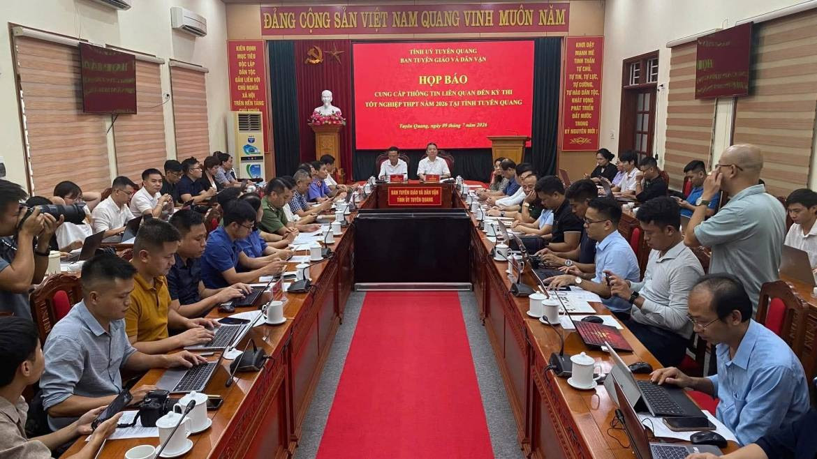 hop-bao-diem-thi-mon-toan-tuyen-quang-5.jpg