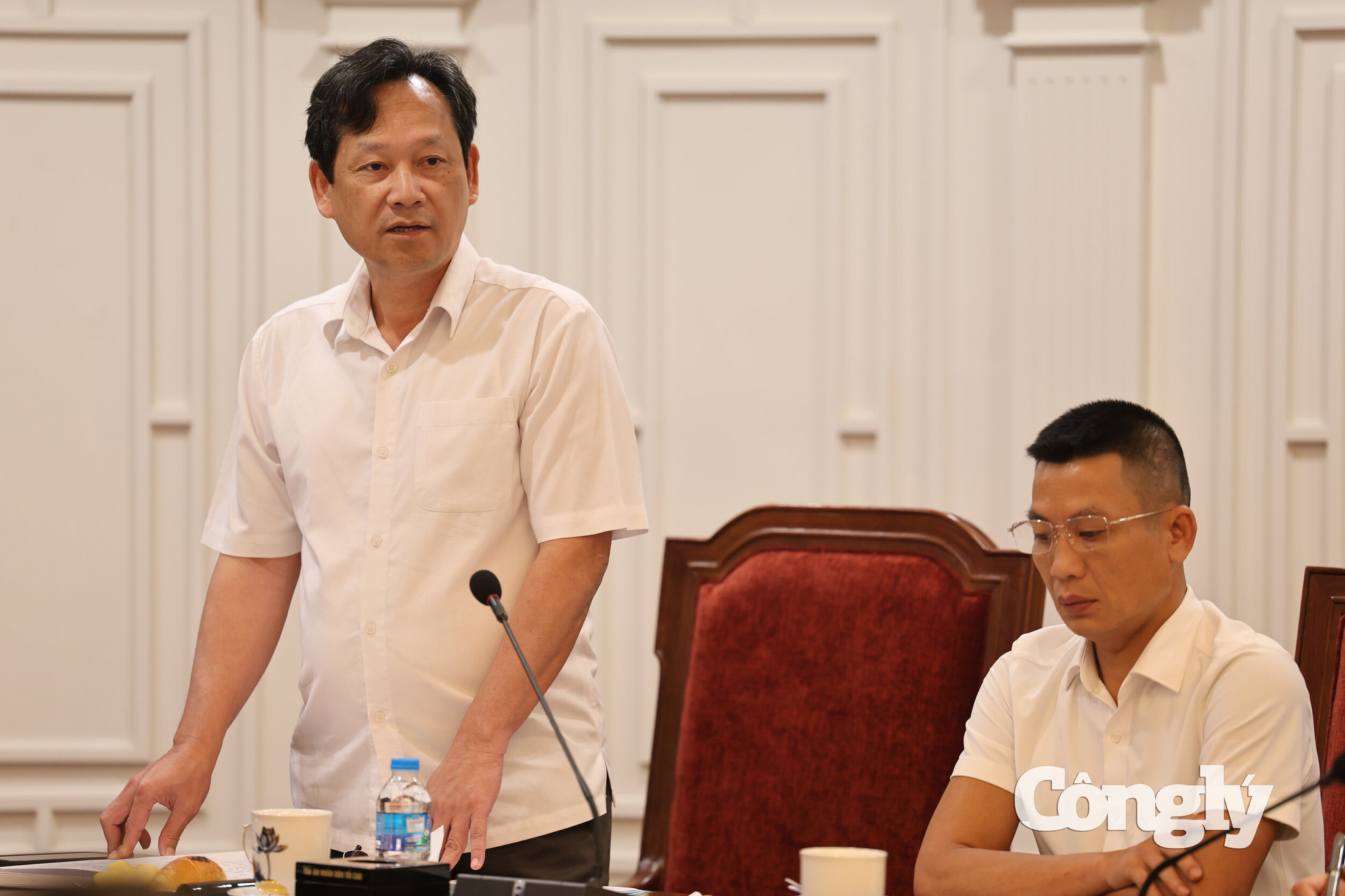 Nguyễn Văn Tiến, Ủy viên Ban Thường vụ, Chủ nhiệm Ủy ban Kiểm tra Đảng ủy, Phó Chánh án Tòa án nhân dân tối cao phụ trách Thanh tra phát biểu.