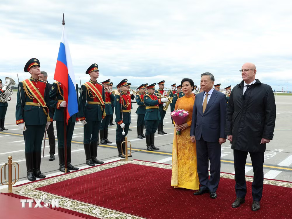 ttxvn-tong-bi-thu-chu-tich-nuoc-bat-dau-tham-cap-nha-nuoc-lien-bang-nga-0709-2.jpg