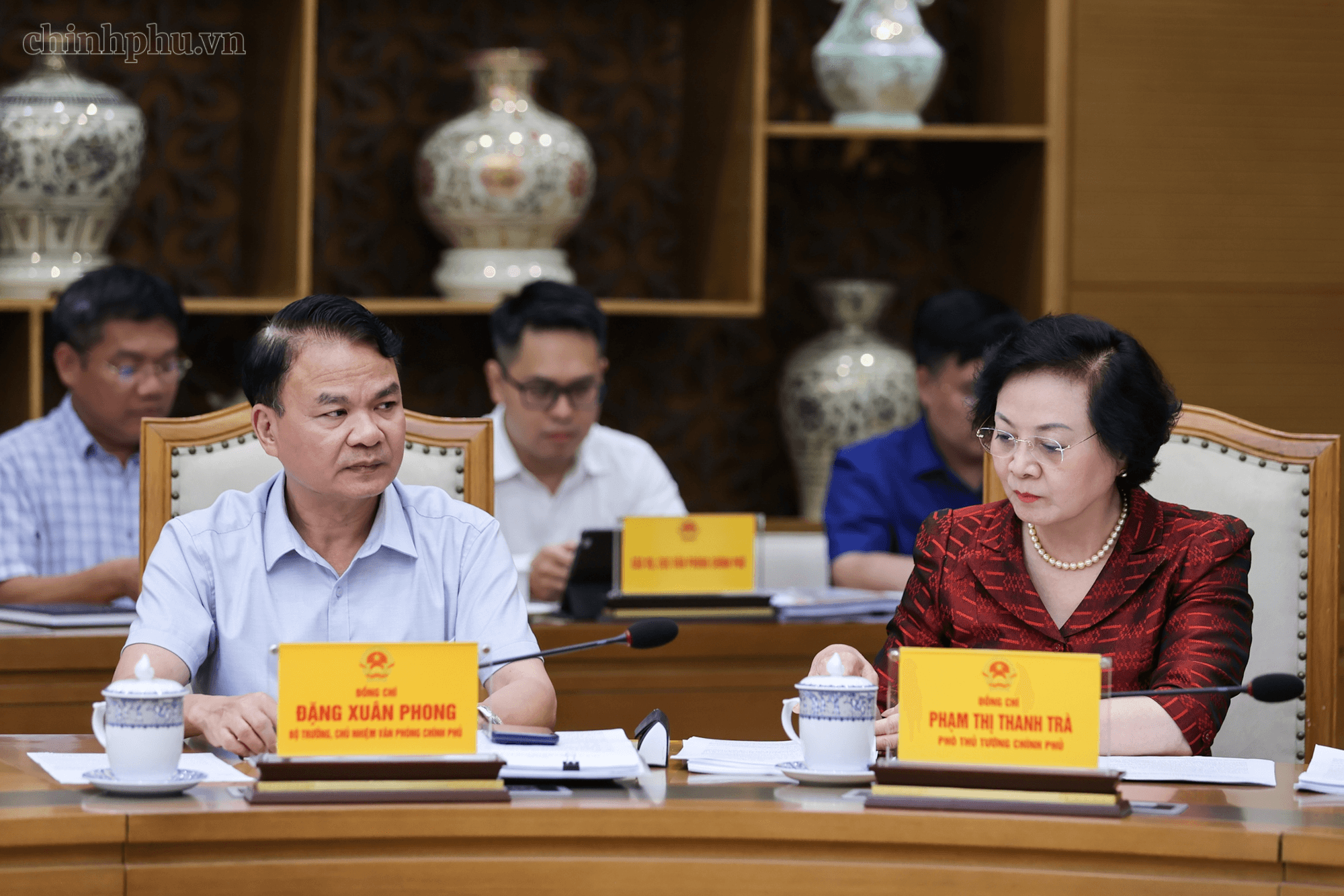 Thủ tướng: Kiểm soát chặt chẽ giá thành từ gốc với thuốc, thiết bị y tế; cương quyết loại bỏ mọi chi phí trung gian- Ảnh 3.