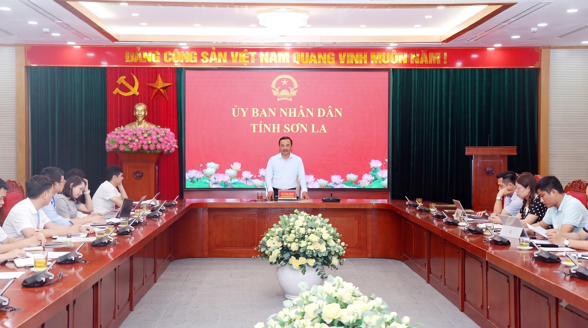 Đồng chí Phó Chủ tịch Thường trực UBND tỉnh làm việc với Trung tâm xúc tiến Đầu tư, Thương mại và Du lịch tỉnh.
