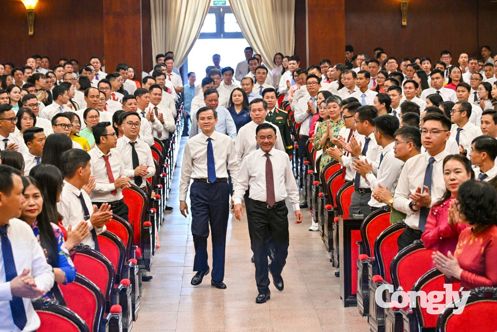 tran_cam_tu2.jpg