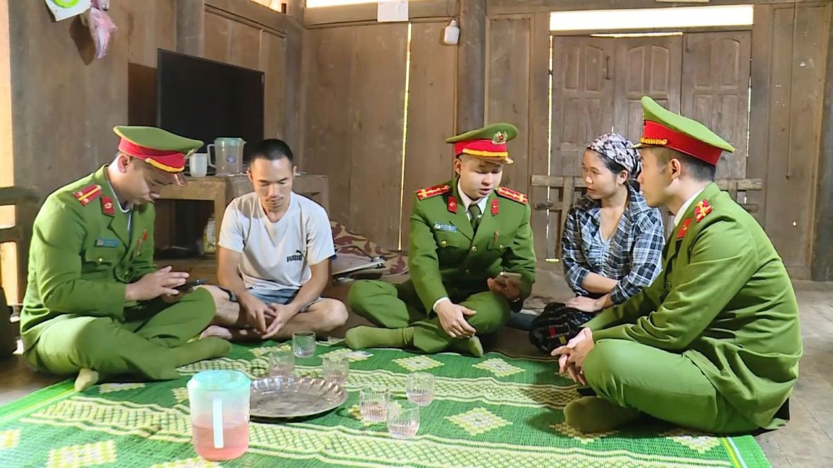 Công an Thanh Hóa bám cơ sở, tuyên truyền pháp luật cho người dân tránh mắc bẫy