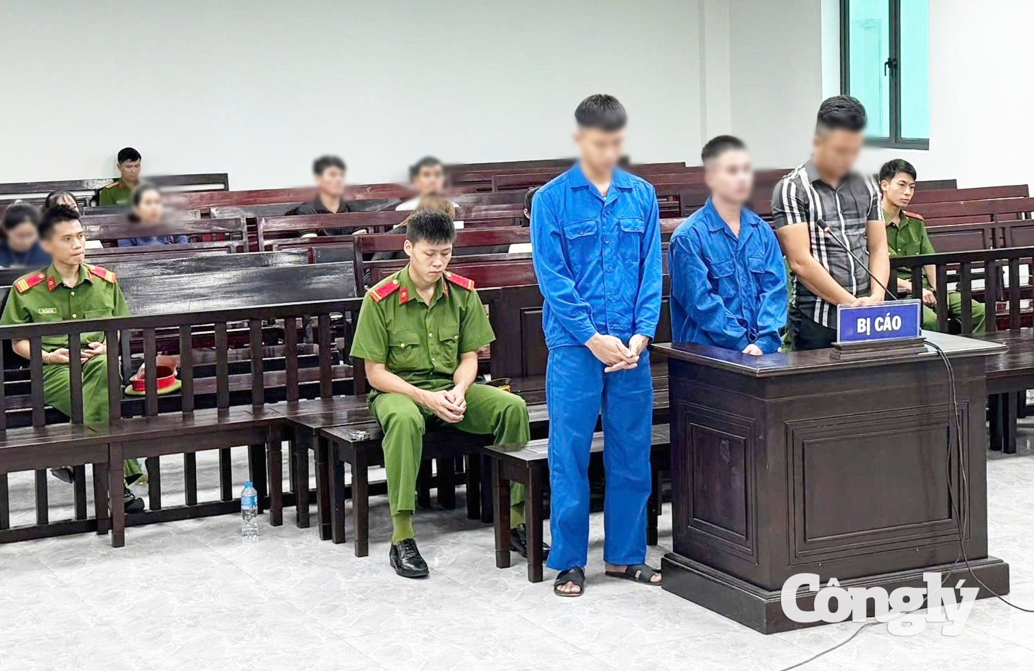 ban_tai_khoan_ngan_hang_1_watermarked.jpg