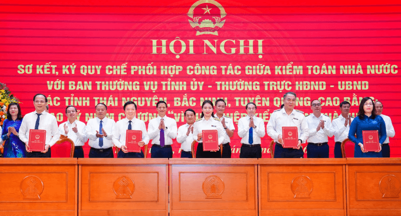 Lễ ký kết quy chế phối hợp giữa Kiểm toán nhà nước với Thường trực HĐND, UBND tỉnh Thái Nguyên.