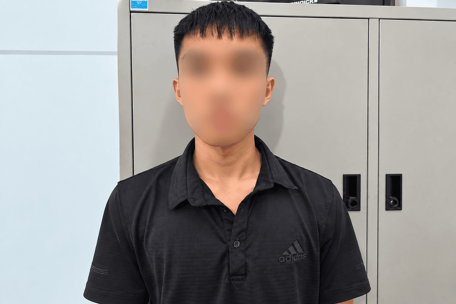 trộm 4 xe máy