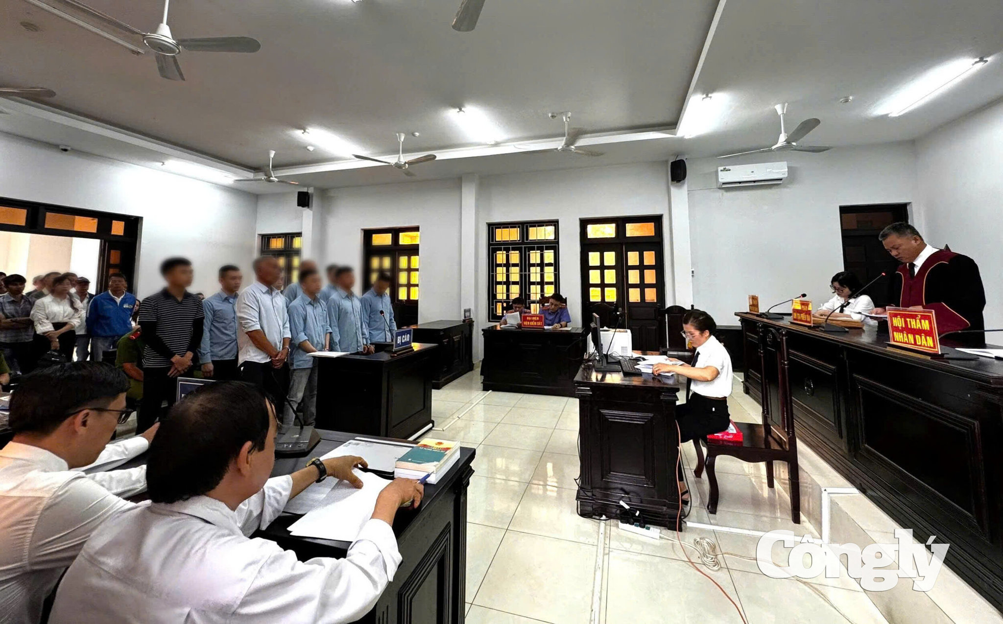 Mỗi Thẩm phán phải tự lực tự cường, khắc phục khó khăn, xem việc của nhân dân là việc của nhà mình 3
