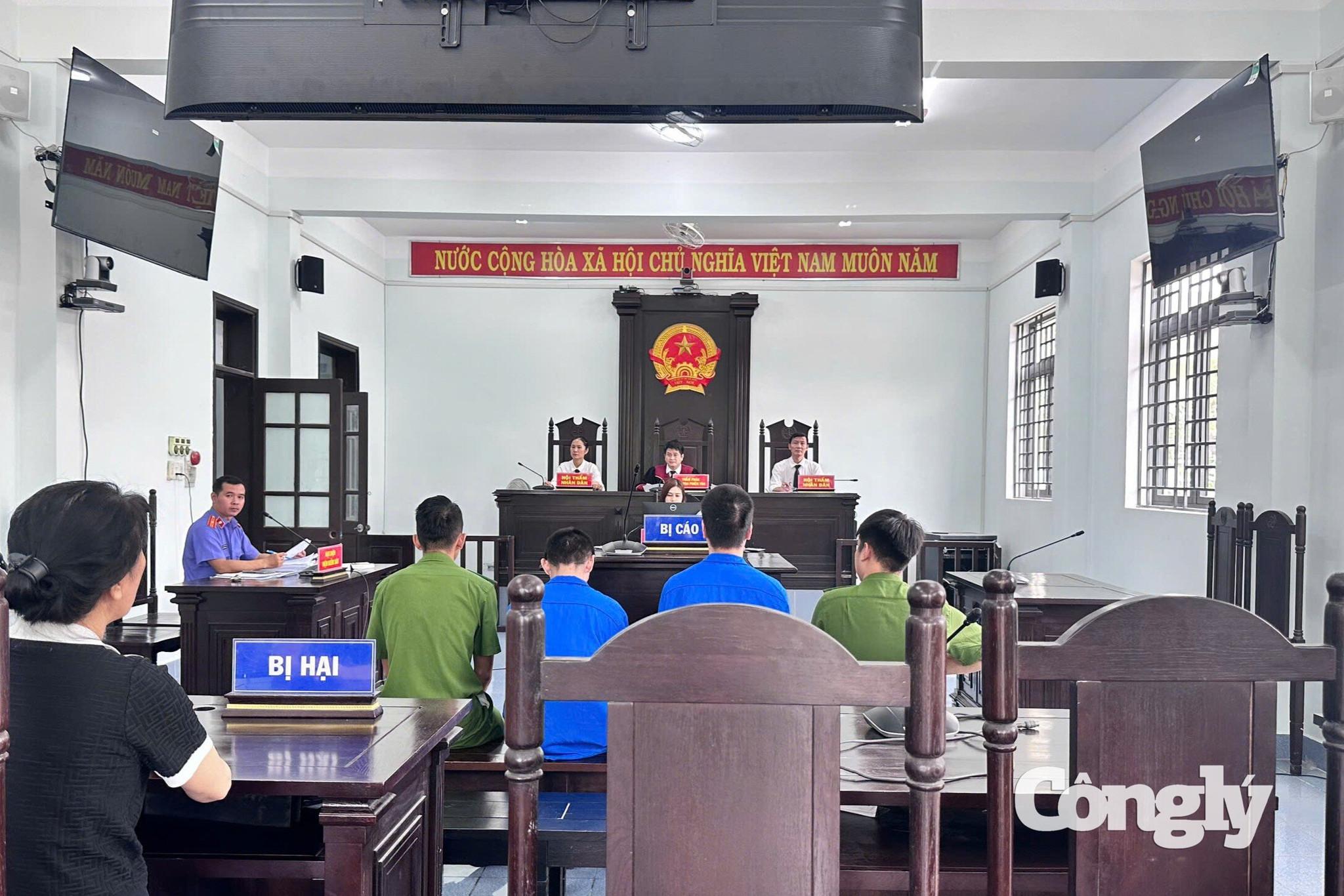 chiếm đoạt (1)