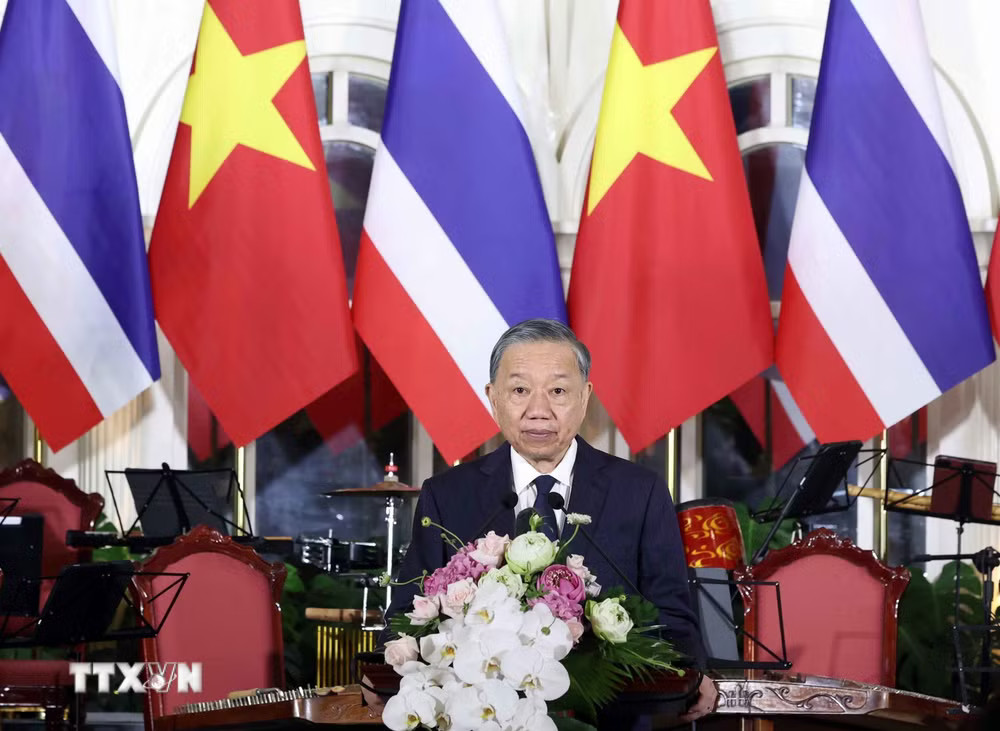 Tổng Bí thư, Chủ tịch nước Tô Lâm phát biểu. (Ảnh: Thống Nhất/TTXVN) ttxvn-tong-bi-thu-chu-tich-nuoc-va-phu-nhan-chu-tri-tiec-chieu-dai-nha-vua-va-hoang-hau-thai-lan-1509-3.jpg