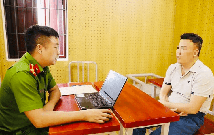 nguyen-xuan-chat(1).png