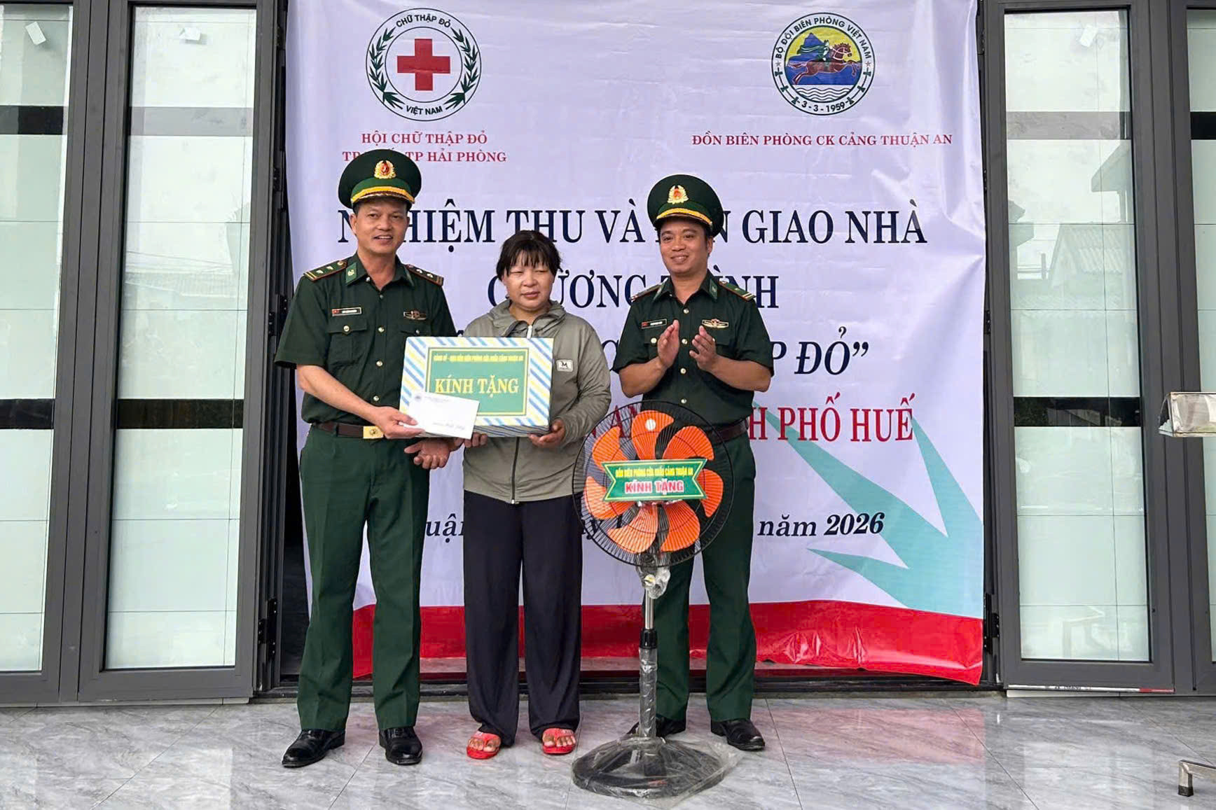 nhà chữ thập đỏ (1)