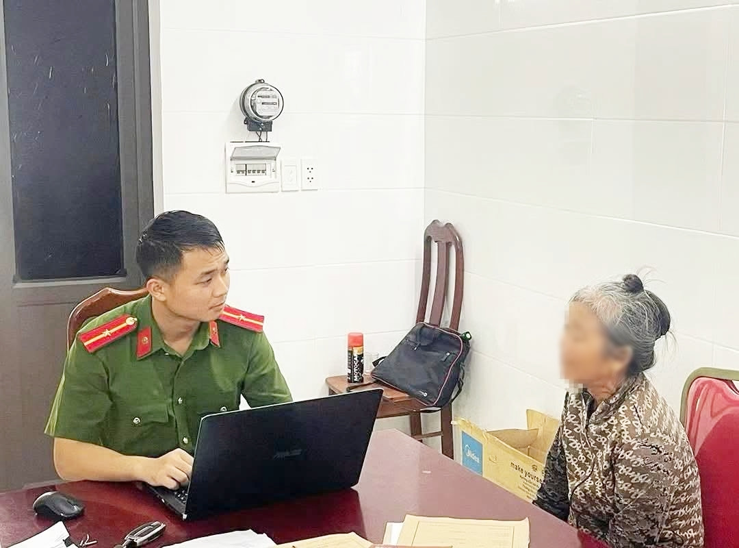 Đồn thổi đời tư người khác