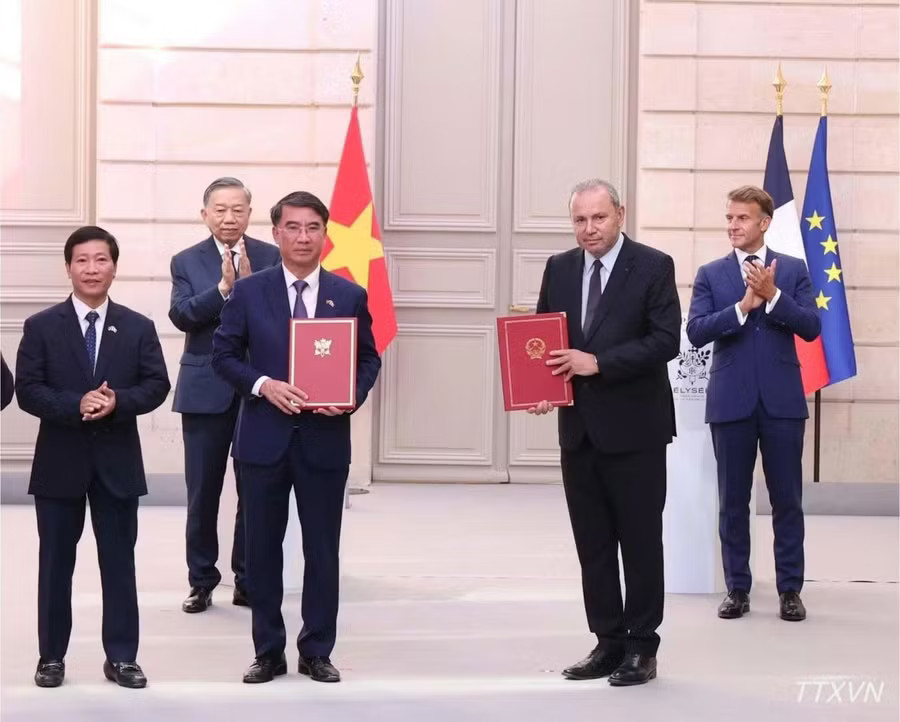 Ký kết hợp tác 1