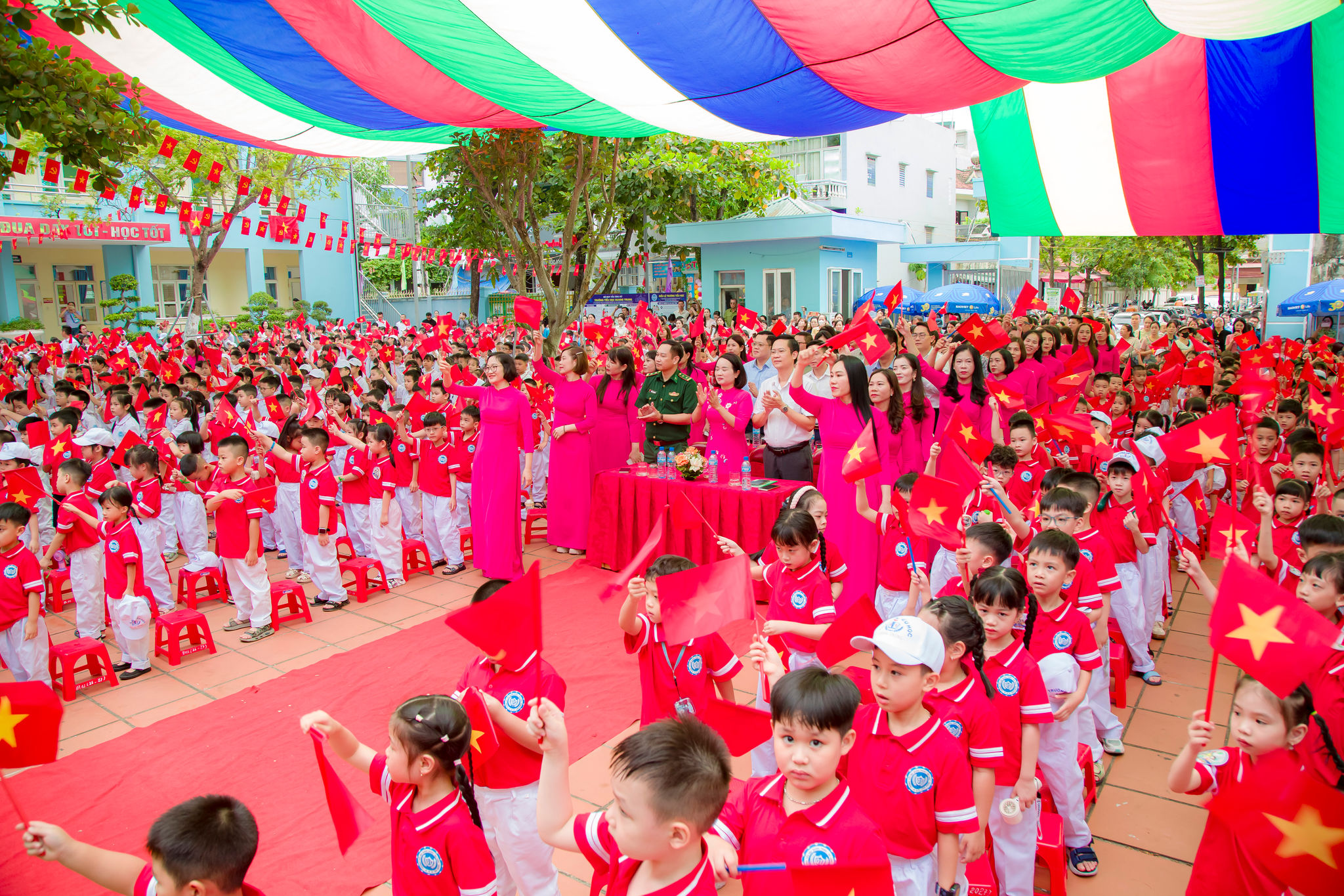 trường 2