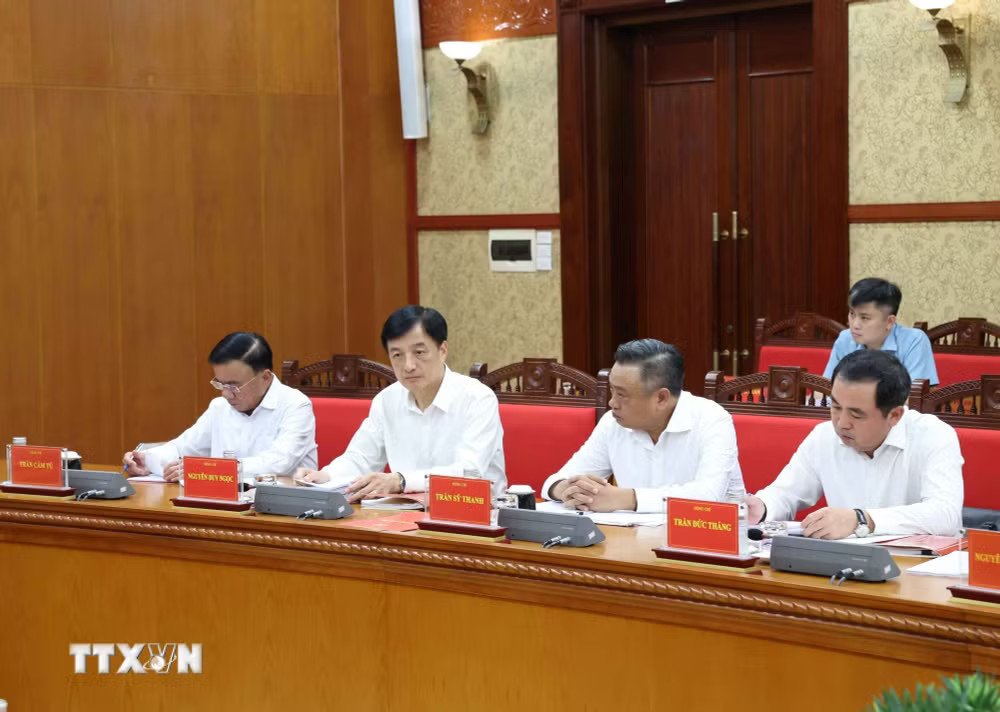 Các đại biểu tham dự Phiên họp Thường trực Ban Chỉ đạo Trung ương về phòng, chống tham nhũng, lãng phí, tiêu cực. (Ảnh: Thống Nhất/TTXVN) ttxvn-tong-bi-thu-chu-tich-nuoc-chu-tri-phien-hop-thuong-truc-ban-chi-dao-trung-uong-ve-phong-chong-tham-nhung-lang-phi-tieu-cuc-4.jpg