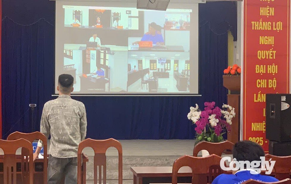 bị cáo Trần Minh Giang tại phiên tòa (điểm Cơ sở cai nghiện ma túy số 2 tỉnh Cà Mau)