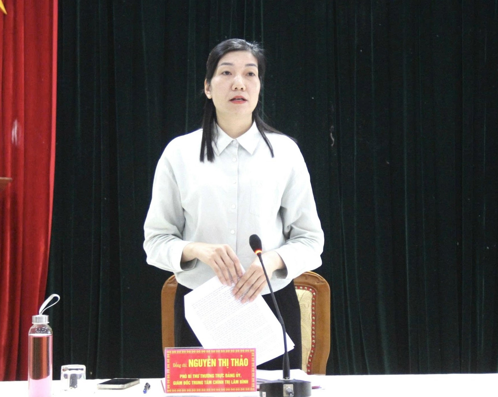 Đồng chí đồng chí Nguyễn Thị Thảo, Phó Bí thư Thường trực Đảng ủy, Giám đốc Trung tâm Chính trị Lâm Bình