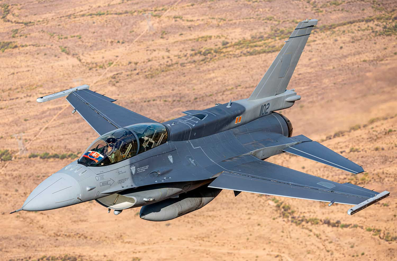 f-16-fighting-falcon-2.jpg