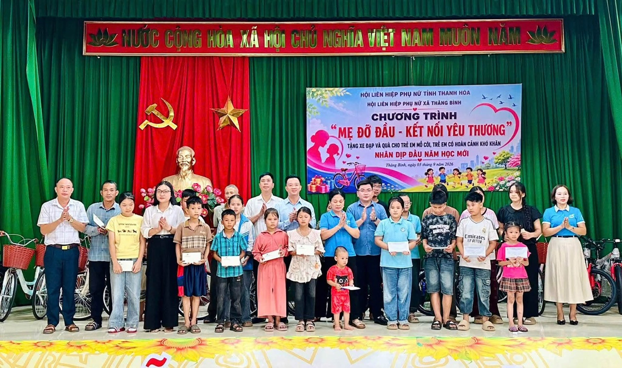 traoyeuthuong-3c2f84c3dc9dc89d1a257b1beeff4e3c.jpg