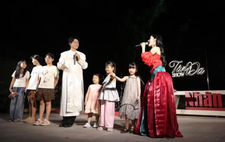 show tán đa