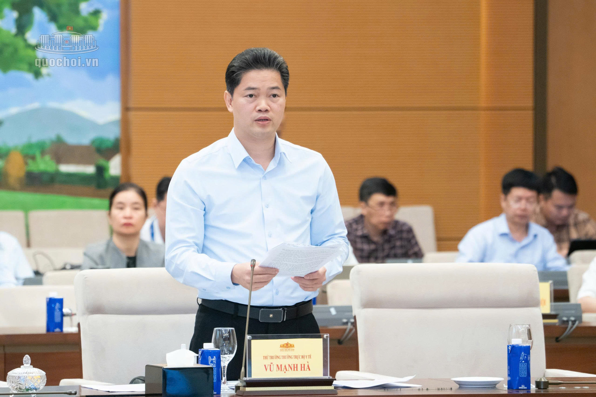cam-thuoc-la-dien-tu.jpg