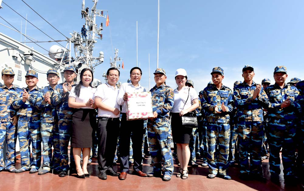 25-nam-hanh-trinh-anh-3.jpg