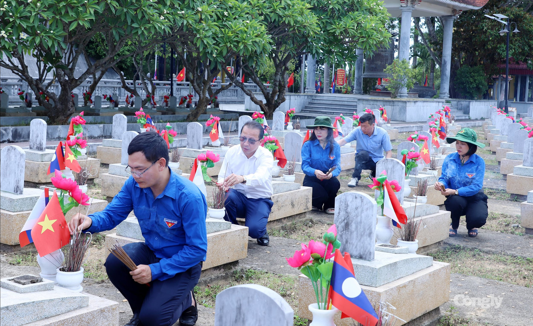 anh-2-hanh-trinh-cong-ly-va-trai-tim-.jpg