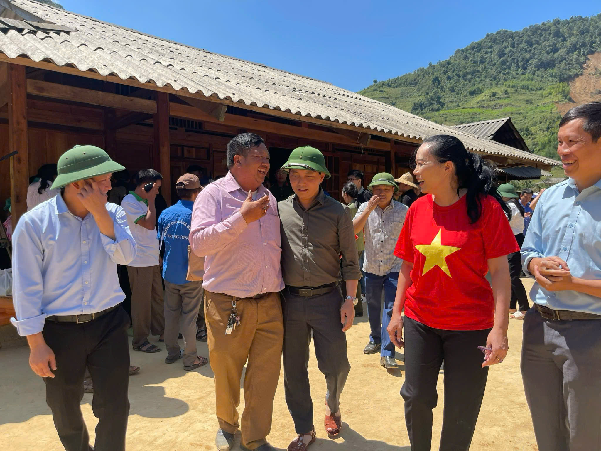 anh-3-hanh-trinh-cong-ly-va-trai-tim.jpg
