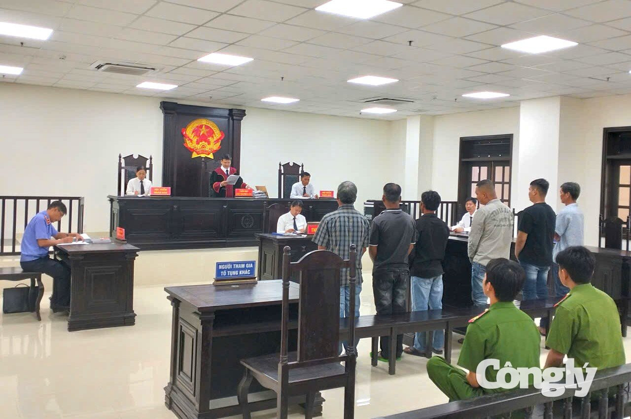 Các bị cáo tại phiên tòa