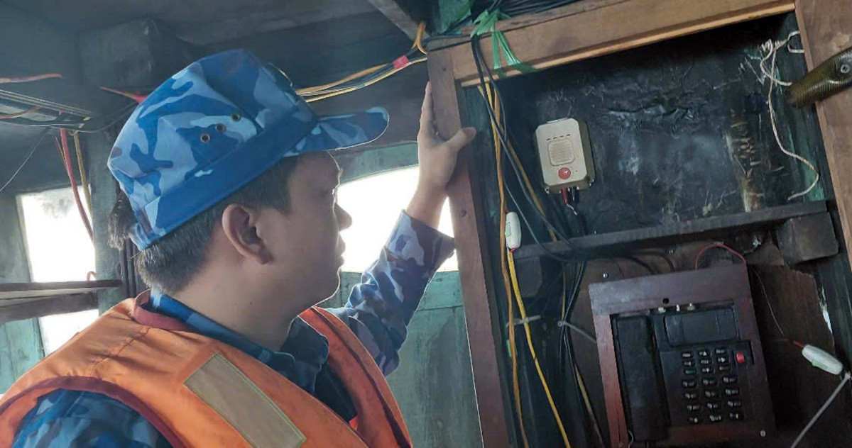 Thực hiện kiểm tra các trang thiết bị giám sát trên tàu cá