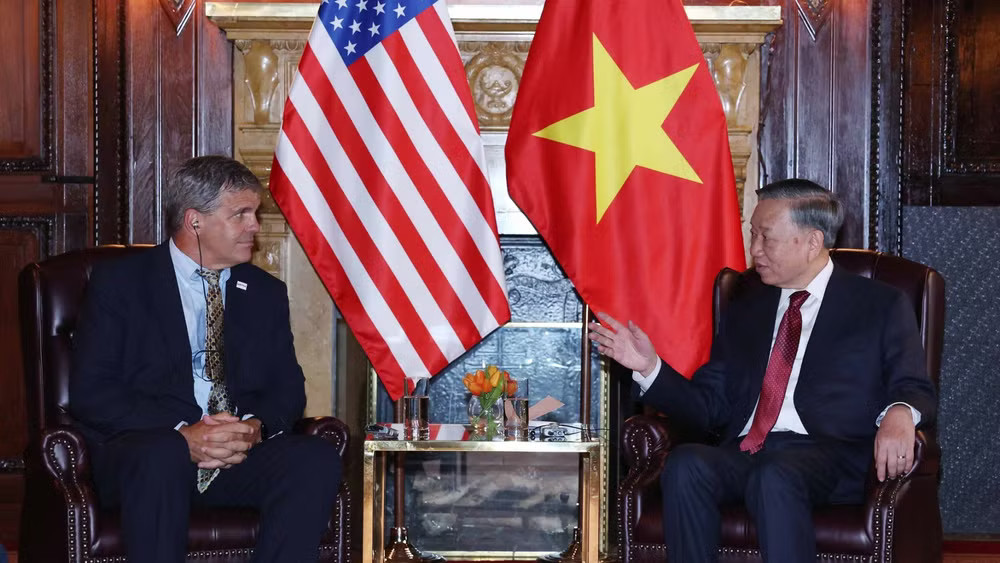 vna-potal-tong-bi-thu-chu-tich-nuoc-tiep-quyen-giam-doc-co-quan-phat-trien-va-thuong-mai-hoa-ky.avif