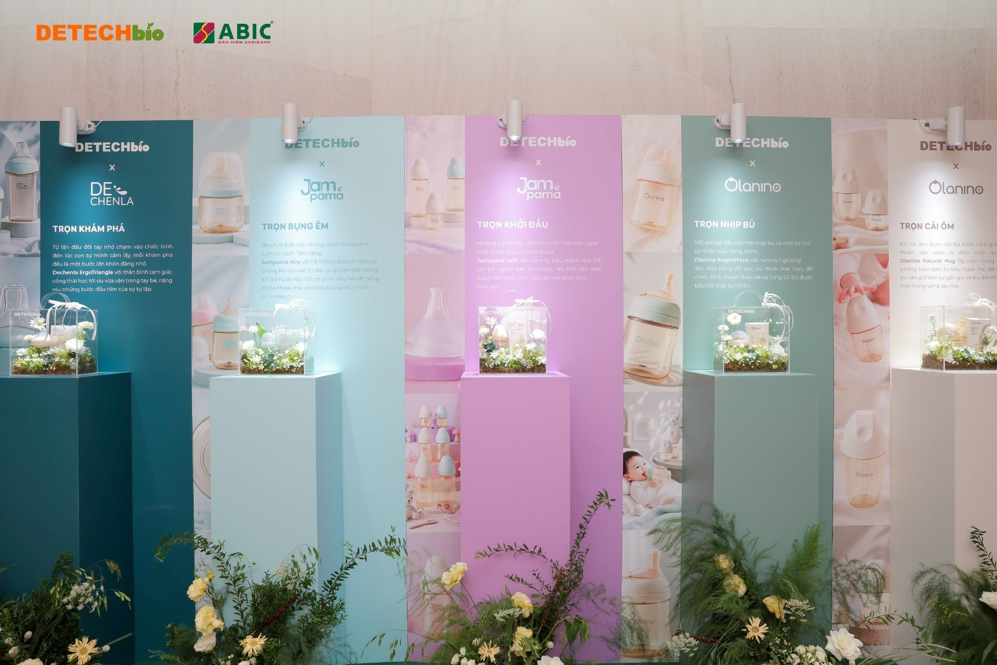 Không gian sự kiện “Trọn” tại Sheraton Hanoi West, nơi DETECHbio giới thiệu định hướng phát triển mới trong lĩnh vực sản phẩm mẹ và bé