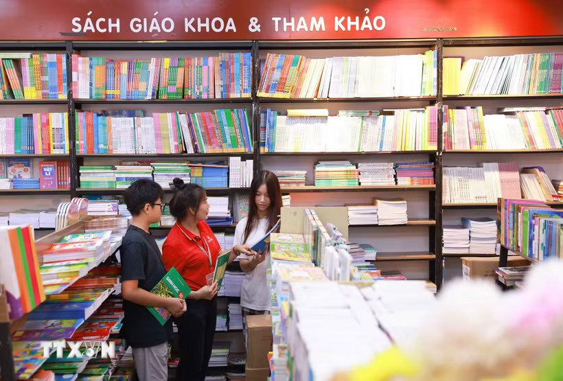 2808-sach-giao-khoa-1.avif