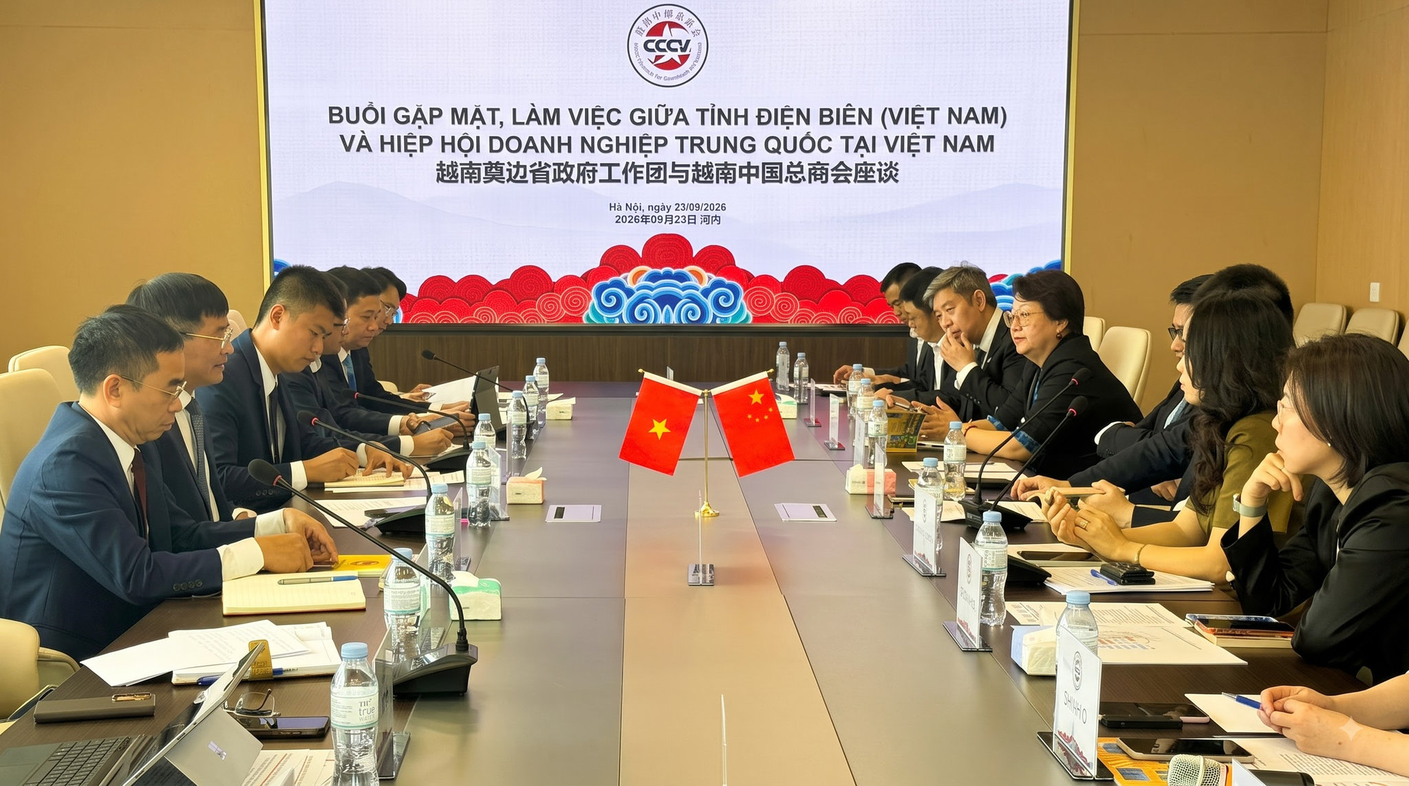 Buổi giữa Đoàn công tác Tỉnh Điện Biên và Hiệp hội Doanh nghiệp Trung Quốc tại Việt Nam