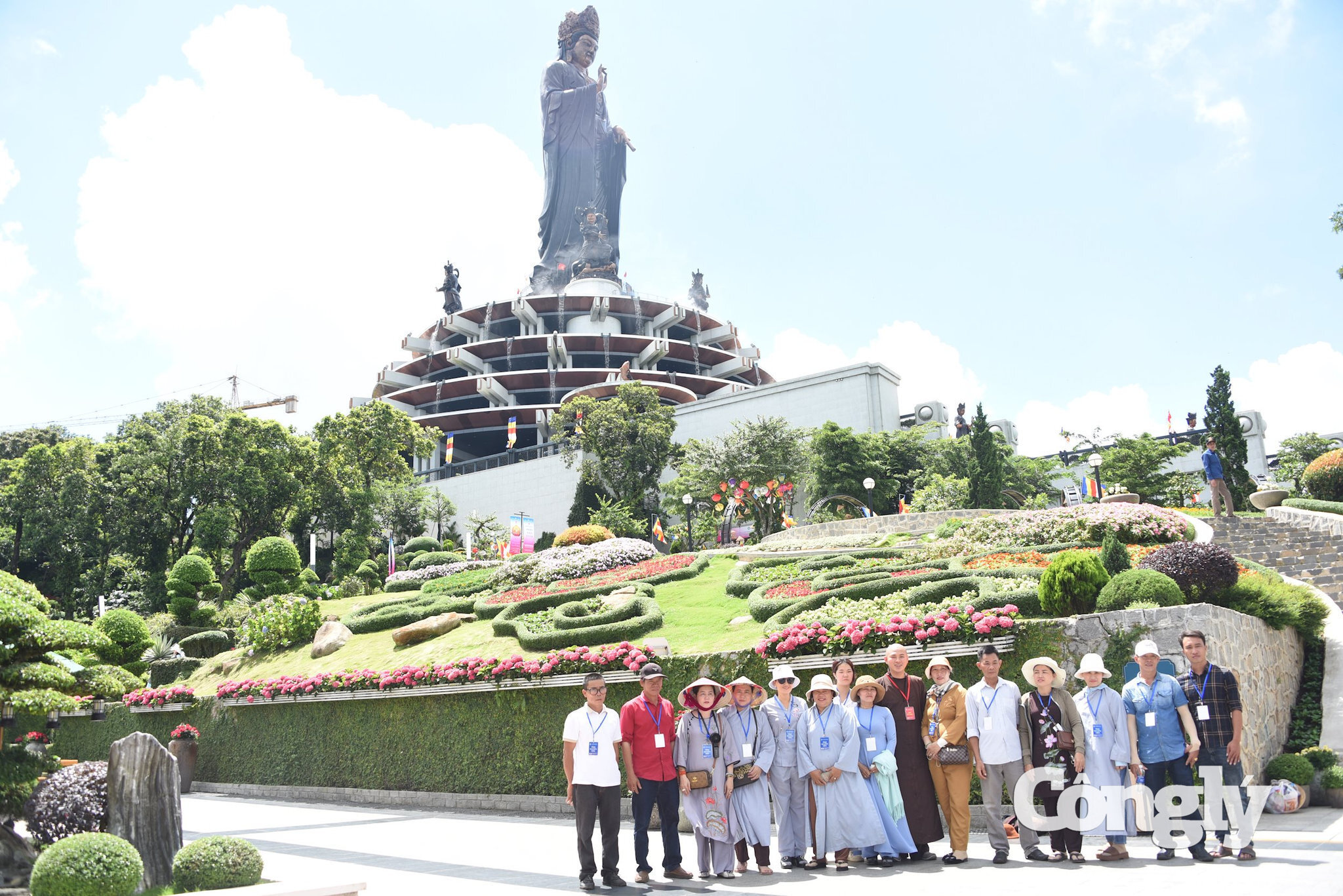 Khu Du lịch Quốc gia núi Bà Đen, Tây Ninh đang mở rộng không gian và sản phẩm du lịch dựa trên hệ thống di tích lịch sử, văn hóa và tài nguyên thiên nhiên.