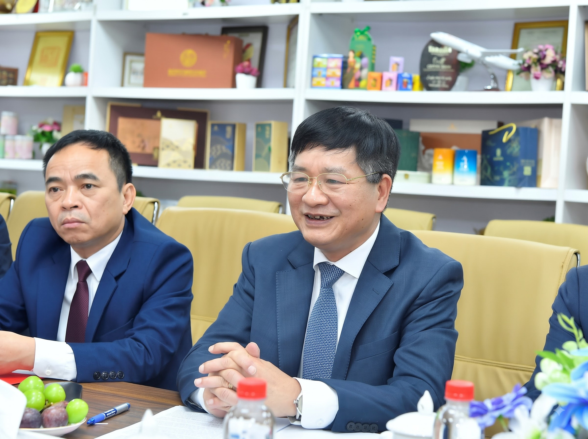 Phó Bí thư Thường trực tỉnh công tác, Chủ tịch HĐND Tỉnh Lê Thành Đô phát biểu tại buổi làm việc với Hội đồng Doanh nghiệp Việt Nam – Trung Quốc